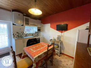 Gîte rustique avec salle de jeux et animaux en campagne - FR-1-426-336